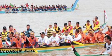 Kemeriahan pembukaan Festival Sungai Kayan Kabupaten Bulungan.(Foto DKISP Kaltara)
