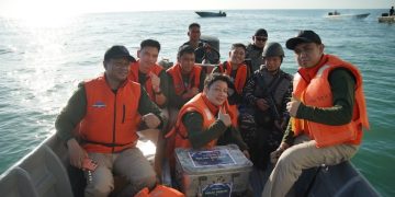 Tim Ekspedisi Rupiah Berdaulat tahun 2024 di wilayah Indonesia bagian Utara bersama TNI Angkatan Laut atau Lantamal XIII. (Foto: Ist)
