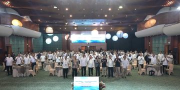 Suasana agenda pengukuhan pengurus FMR BUMN periode 2024-2027 yang dilaksanakan di Gedung Auditorium PLN Pusat, Jakarta pada Selasa (26/4).